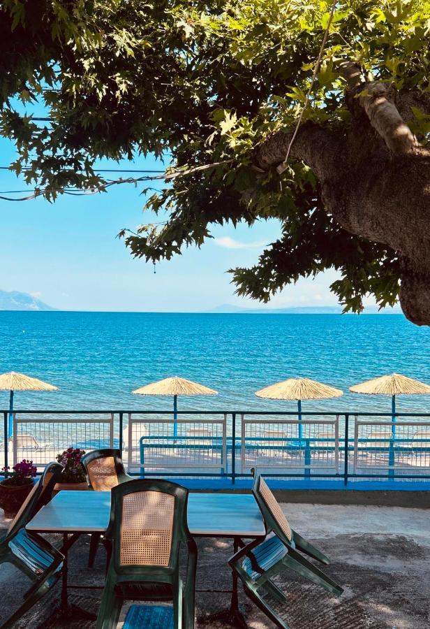 Αγκυροβόλιο Hotell Ília Exteriör bild